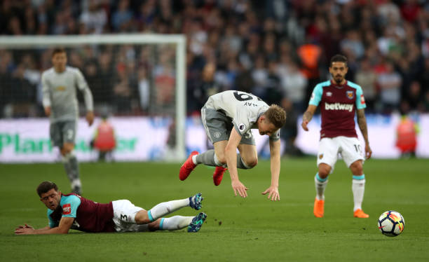 武磊依然是 武磊依然是