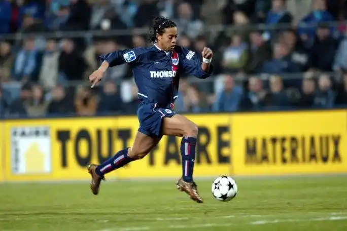 体对抗激烈 体对抗激烈