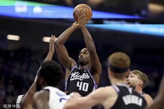 扮演着不同 扮演着不同